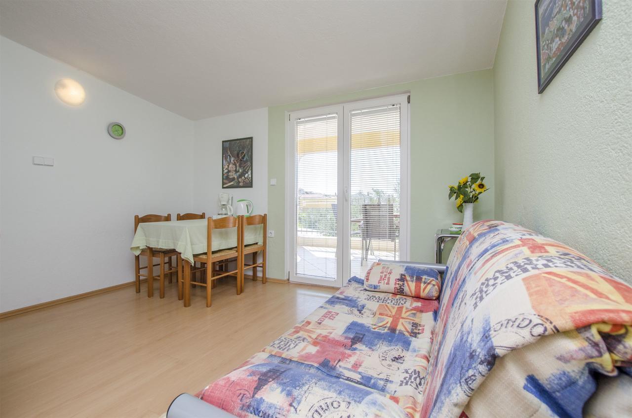 Apartments Marija Razanj Luaran gambar