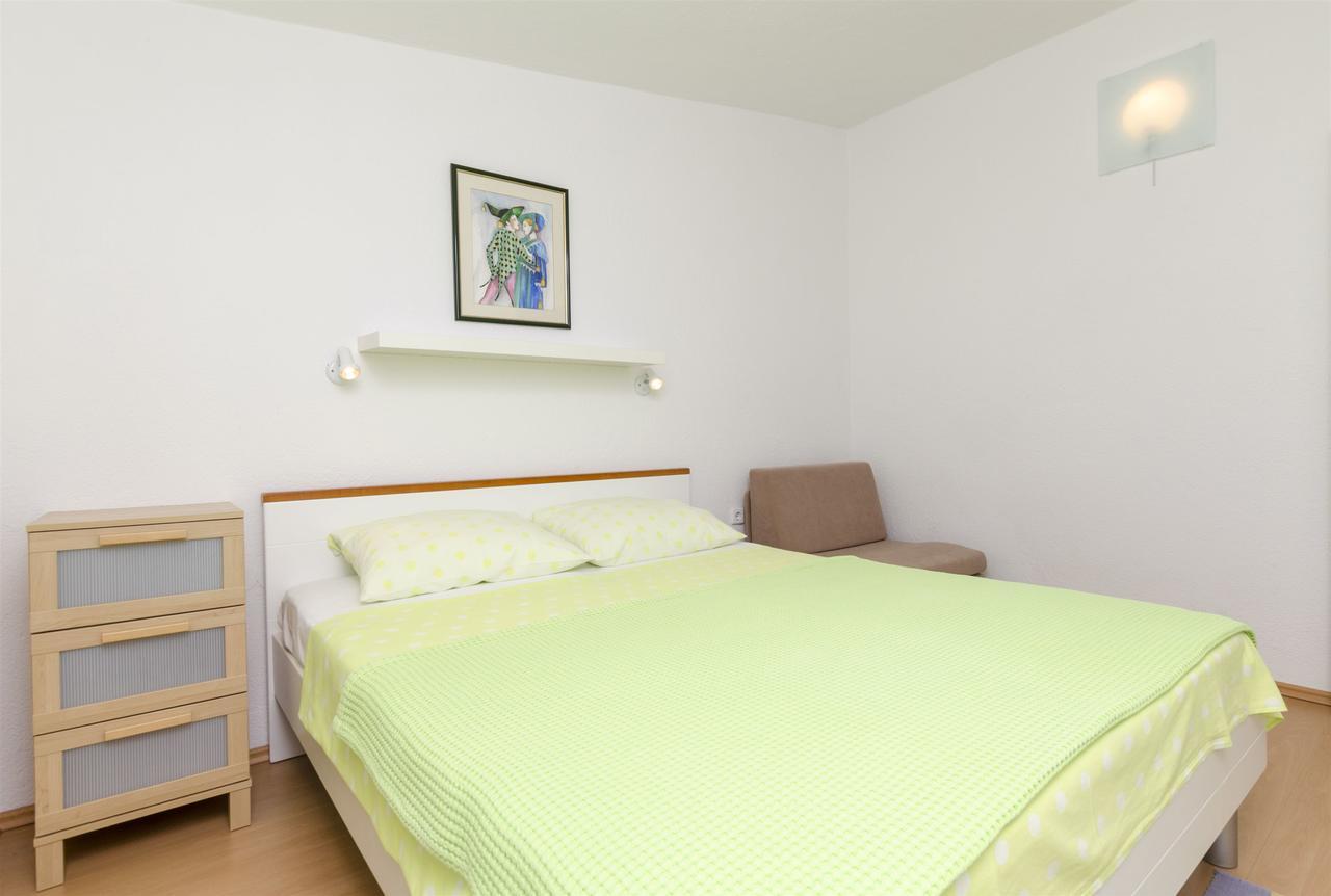 Apartments Marija Razanj Luaran gambar